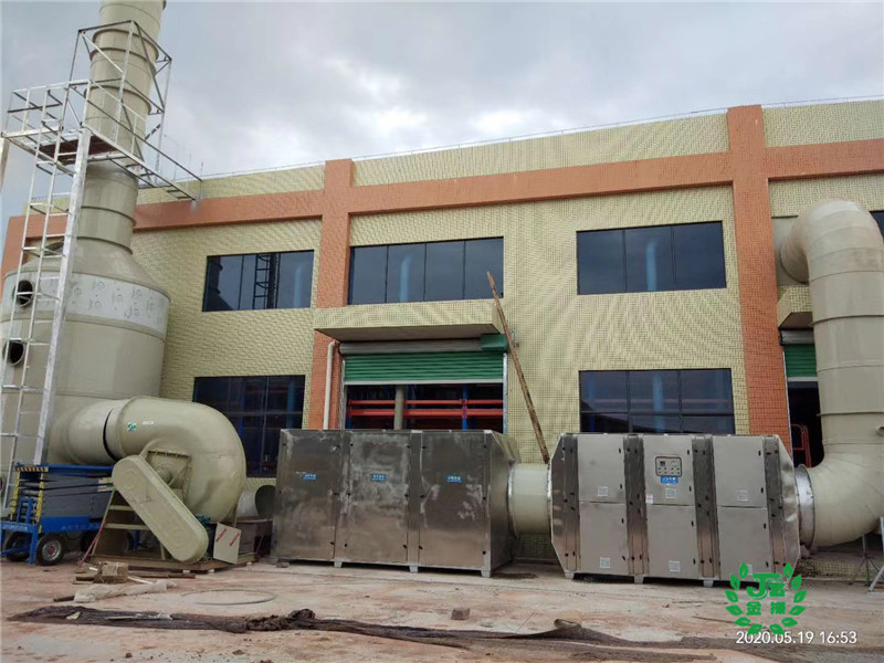 废气处理设备安装接近尾声1 废气处理设备安装接近尾声1